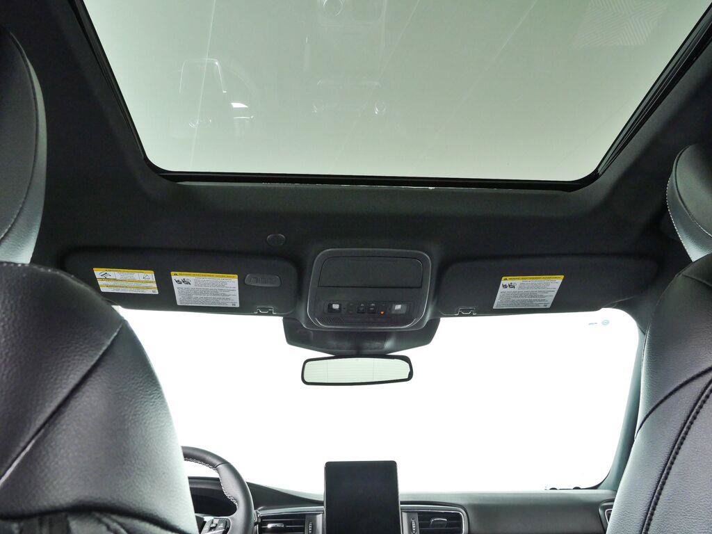 Used 2023 Ford Explorer ST w/ Equipment Group 401A AWD/4WD image 18
