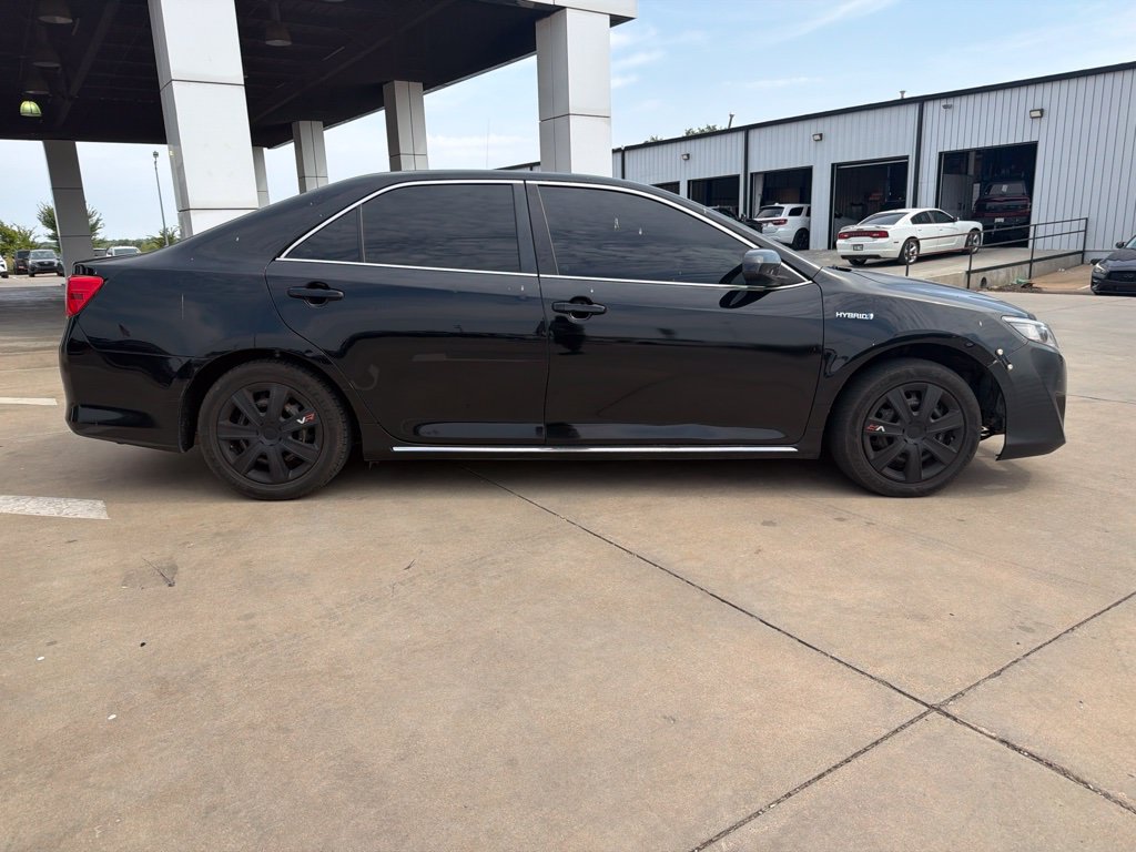 Used 2012 Toyota Camry LE FWD image 2