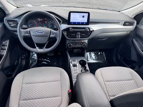 Used 2022 Ford Escape SE w/ SE Sport Appearance Package FWD image 6