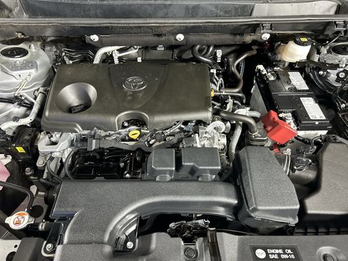 Used 2025 Toyota RAV4 LE AWD/4WD image 11
