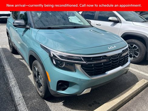 Certified 2025 Kia Seltos S AWD/4WD image 2