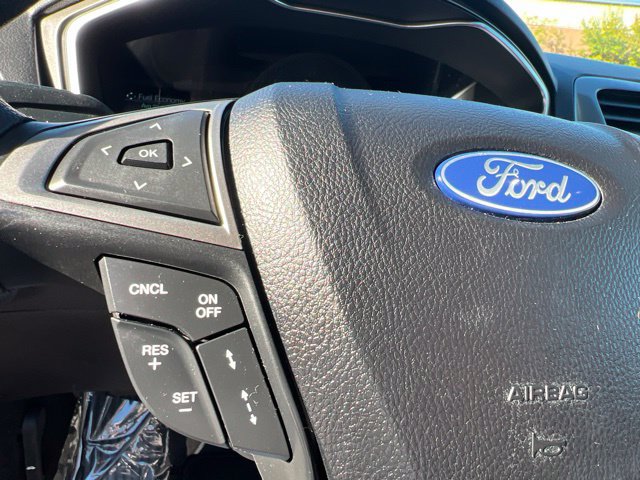 Used 2020 Ford Fusion SE FWD image 24