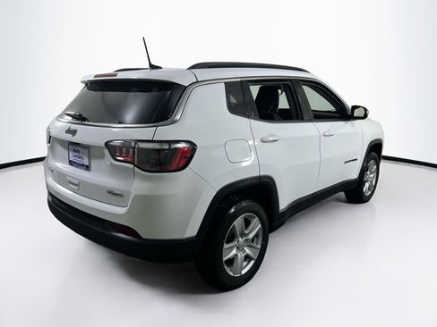 Used 2022 Jeep Compass Latitude AWD/4WD image 5