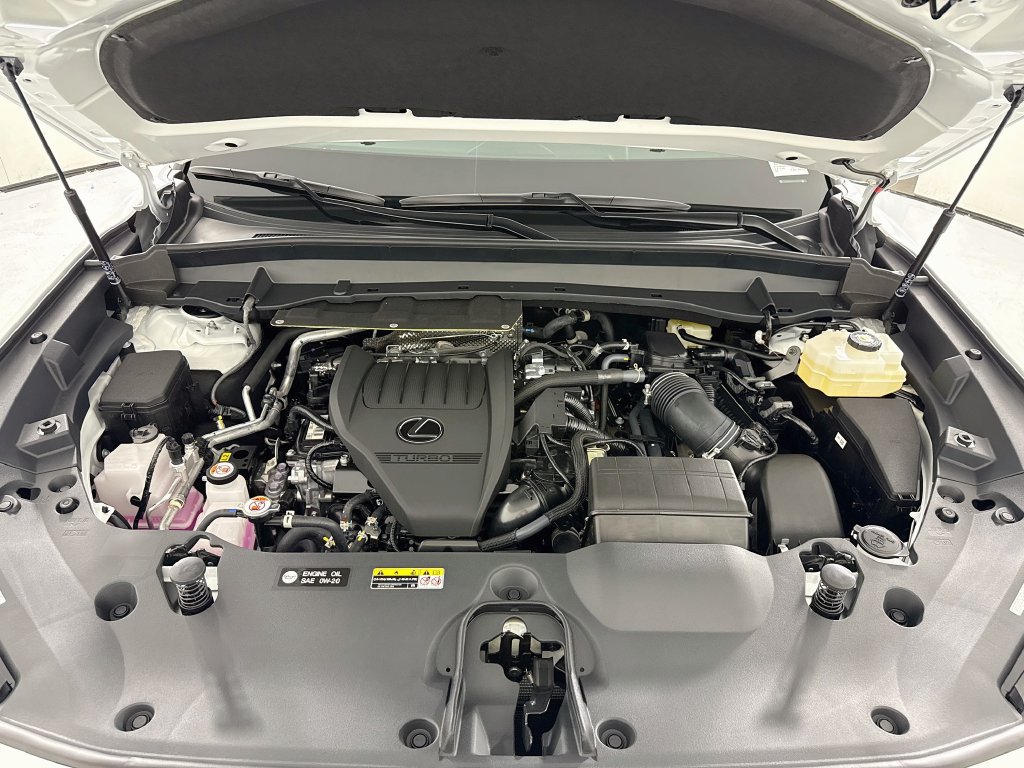 New 2026 Lexus TX 500h AWD w/ Technology Package image 31