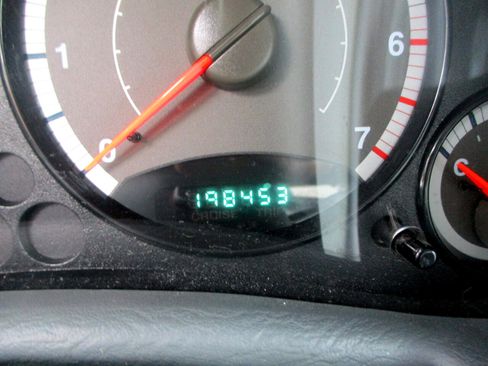 Used 2007 Jeep Liberty Sport image 14