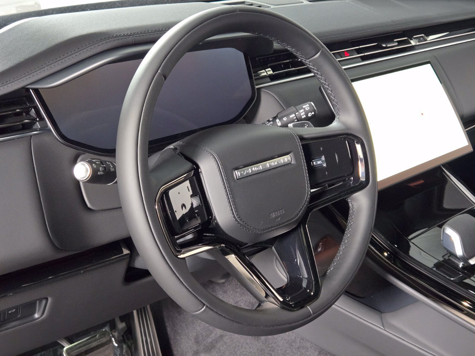 New 2027 Land Rover Range Rover Sport Dynamic SE AWD/4WD image 23