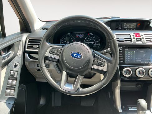 Used 2018 Subaru Forester 2.5i Limited AWD/4WD image 12