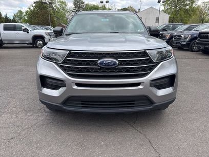 Certified 2023 Ford Explorer XLT w/ Class IV Trailer Tow Package