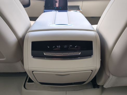 Certified 2025 Cadillac Escalade Sport Platinum AWD/4WD image 30