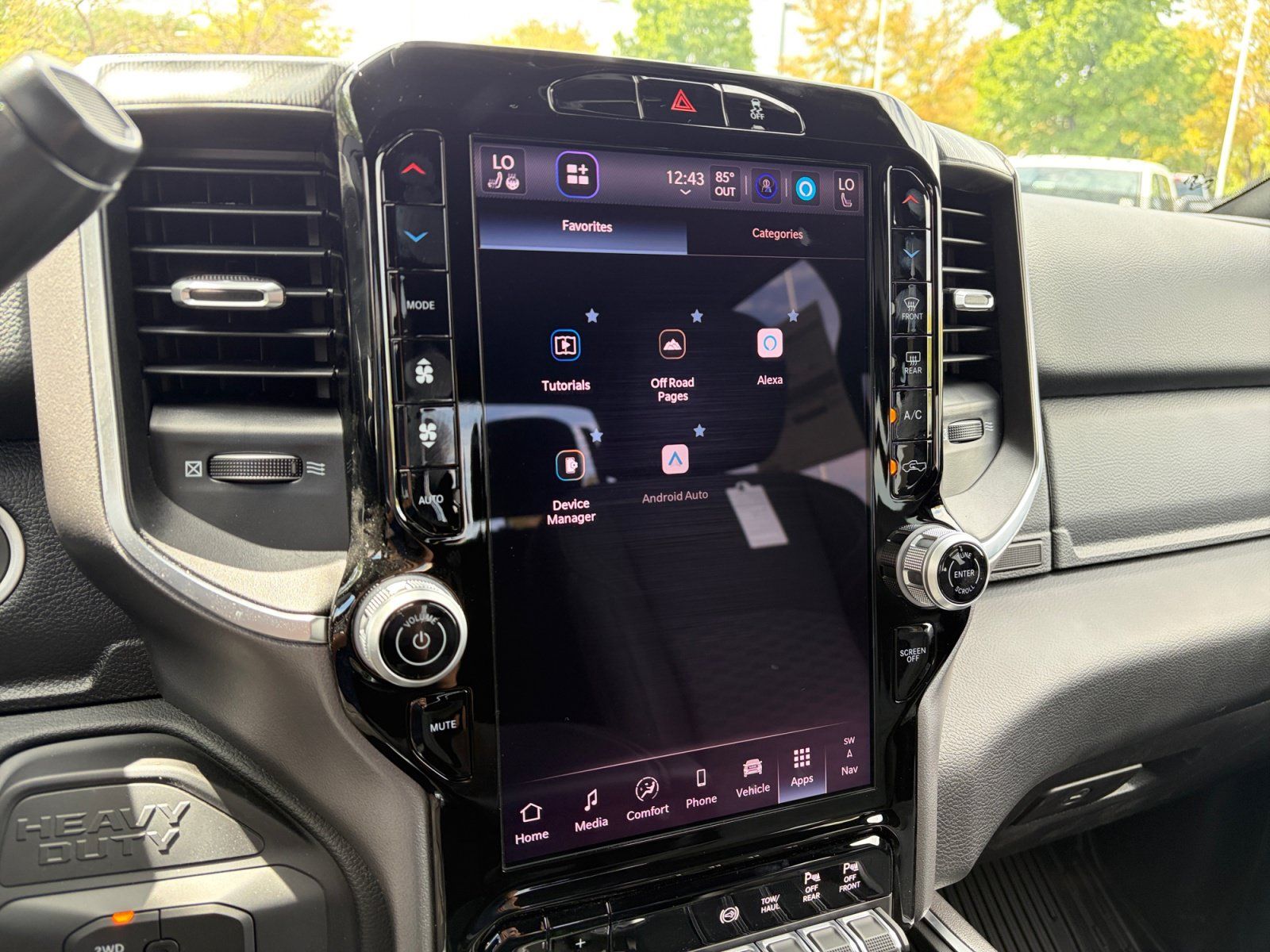 New 2026 RAM 3500 Big Horn AWD/4WD image 18