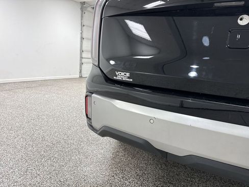 Used 2023 Kia Telluride SX X-Line image 34