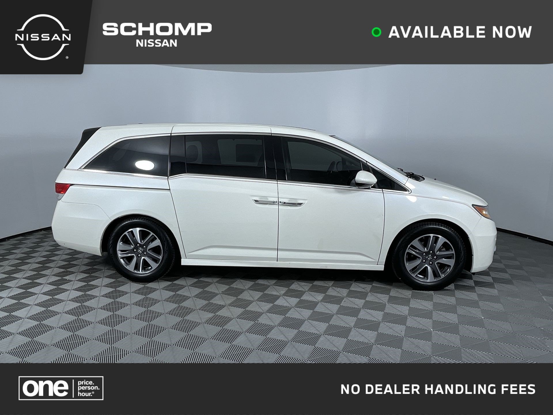 Used 2015 Honda Odyssey Touring Elite image 1