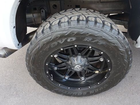 Used 2014 RAM 2500 Laramie w/ Protection Group image 14