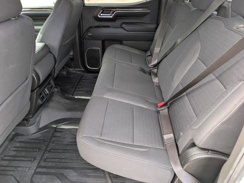 Used 2023 GMC Sierra 1500 SLE image 15