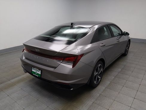 Used 2023 Hyundai Elantra SEL w/ Convenience Package FWD image 9