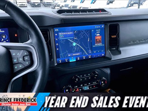 Used 2024 Ford Bronco Badlands image 6