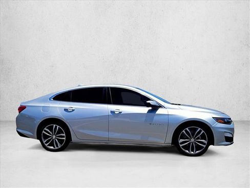 Certified 2022 Chevrolet Malibu LT FWD image 9
