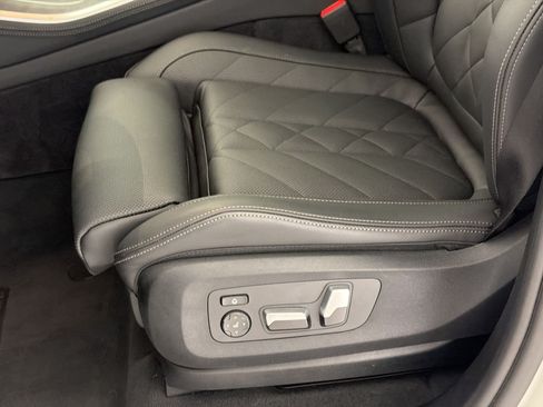 Used 2026 BMW X5 xDrive50e w/ M Sport Package AWD/4WD image 15