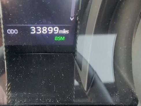 Used 2024 Toyota Camry SE w/ Convenience Package FWD image 15