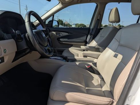 Used 2020 Honda Pilot Touring image 26