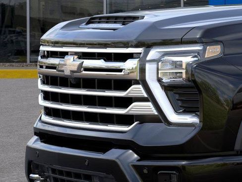 New 2026 Chevrolet Silverado 2500 High Country w/ Technology Package AWD/4WD image 13