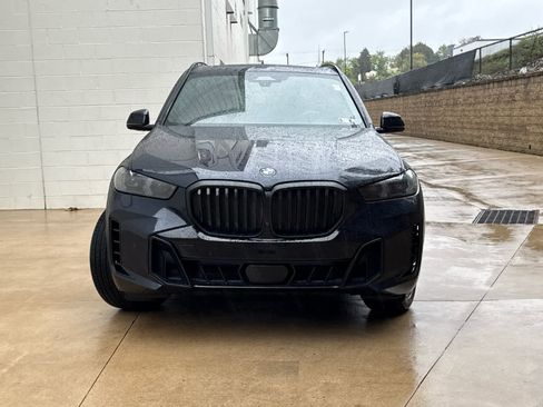 Certified 2024 BMW X5 xDrive40i w/ M Sport Package image 2