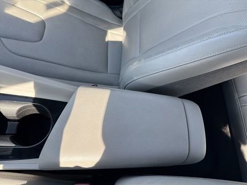 Used 2023 Hyundai Elantra Limited w/ Cargo Package image 29