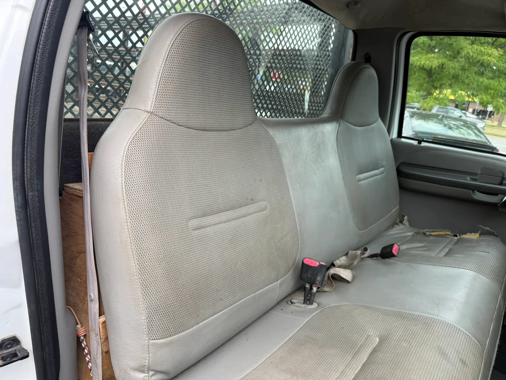 Used 1999 Ford F450 2WD Regular Cab Super Duty image 27