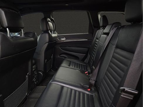 Used 2021 Jeep Grand Cherokee Limited w/ Sun & Sound Group image 9