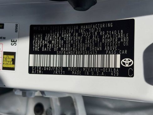 Used 2024 Toyota Corolla LE FWD image 31
