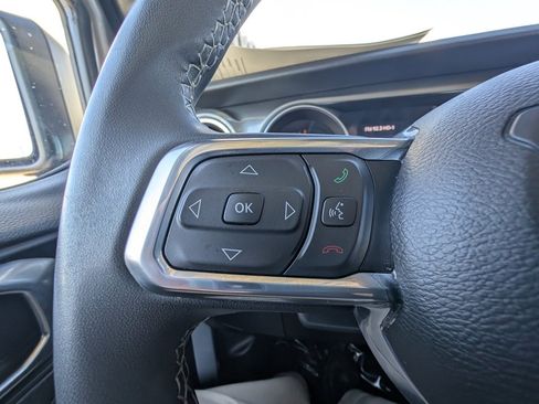 Used 2023 Jeep Wrangler Sahara image 23