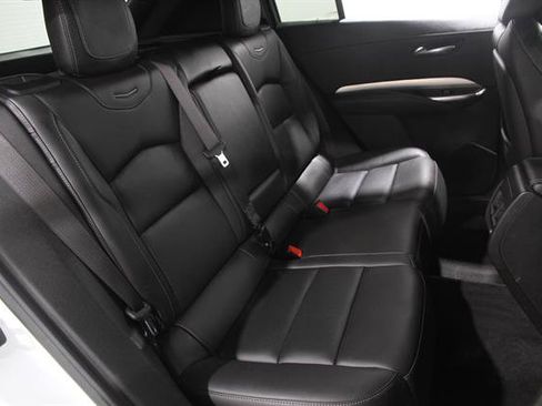 Used 2022 Cadillac XT4 Premium Luxury AWD/4WD image 18