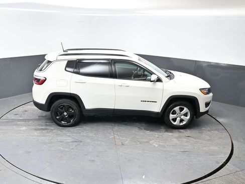 Used 2019 Jeep Compass Latitude w/ Cold Weather Group image 40