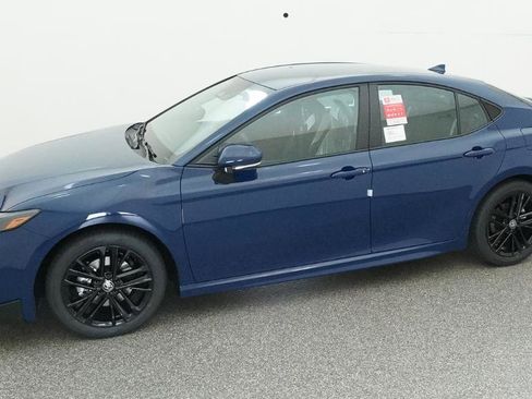 New 2026 Toyota Camry SE image 5