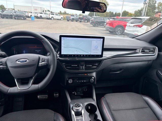 Used 2023 Ford Escape ST-Line w/ Tech Pack #1 AWD/4WD image 10