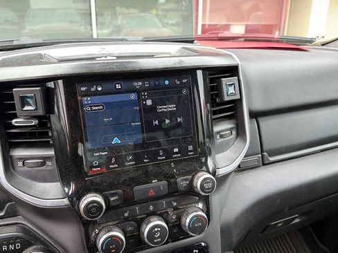 Used 2022 RAM 1500 Big Horn AWD/4WD image 15