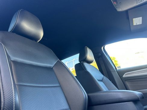 Used 2022 Volkswagen Atlas Cross Sport SE image 17