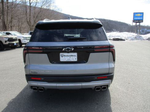 Certified 2025 Chevrolet Traverse LT w/ LPO, Floor Liner Package image 6