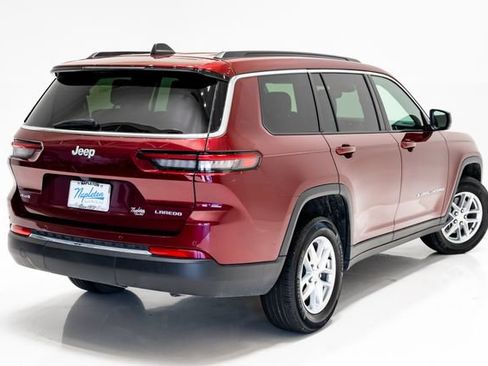 Used 2024 Jeep Grand Cherokee L Laredo AWD/4WD image 37