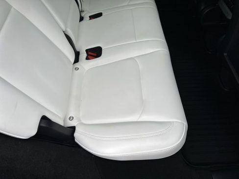 Used 2024 Tesla Model Y Long Range image 16