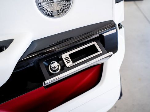 Used 2021 Rolls-Royce Cullinan Black Badge image 57