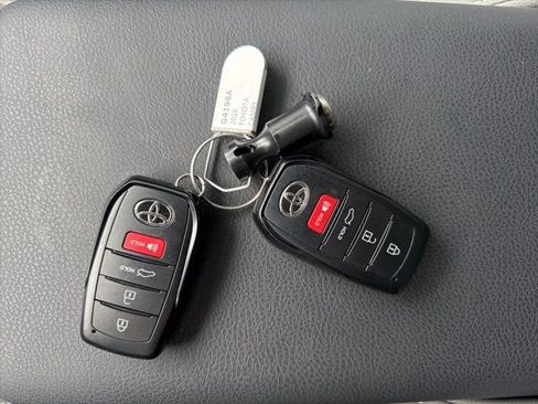 Used 2026 Toyota Camry SE image 22