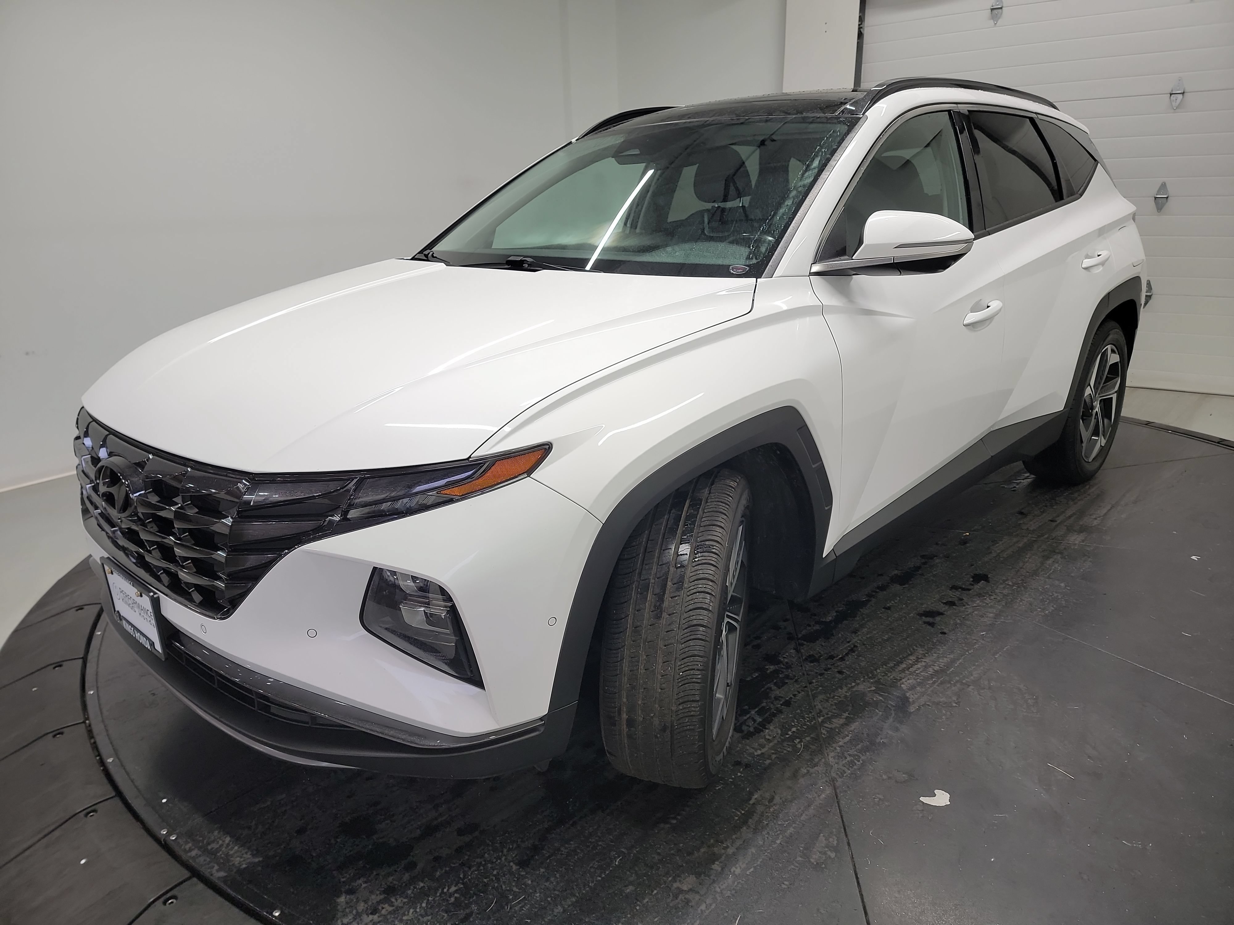 Used 2023 Hyundai Tucson Limited FWD image 3