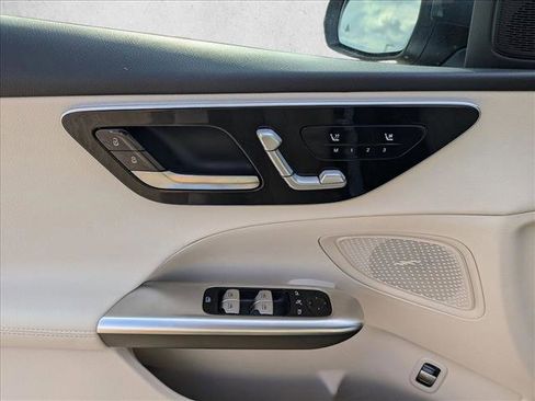 Used 2026 Mercedes-Benz C 300 Sedan image 4