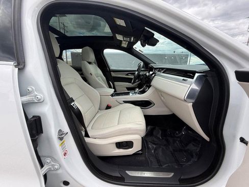 Used 2023 Jaguar F-PACE R-Dynamic S AWD/4WD image 13