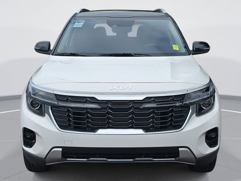 New 2026 Kia Seltos S image 2