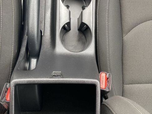 Used 2022 Kia Forte LXS w/ LXS Technology Package FWD image 23