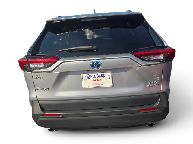 Used 2021 Toyota RAV4 XLE AWD/4WD image 19