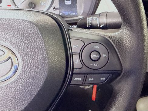 Used 2022 Toyota Corolla LE FWD image 15