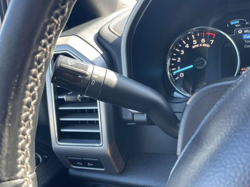 Used 2020 Ford F150 Platinum w/ Equipment Group 701A Luxury AWD/4WD image 25